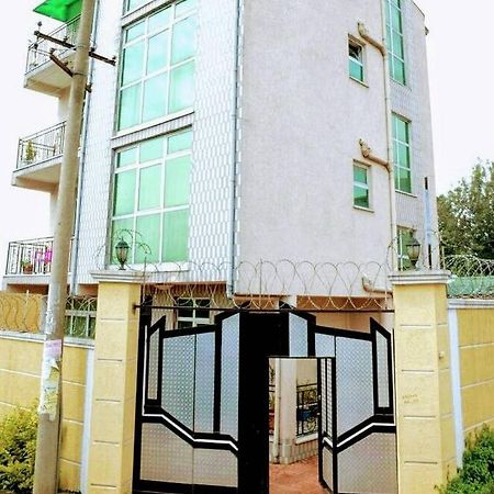 Keba Guest House Аддис-Абеба Экстерьер фото