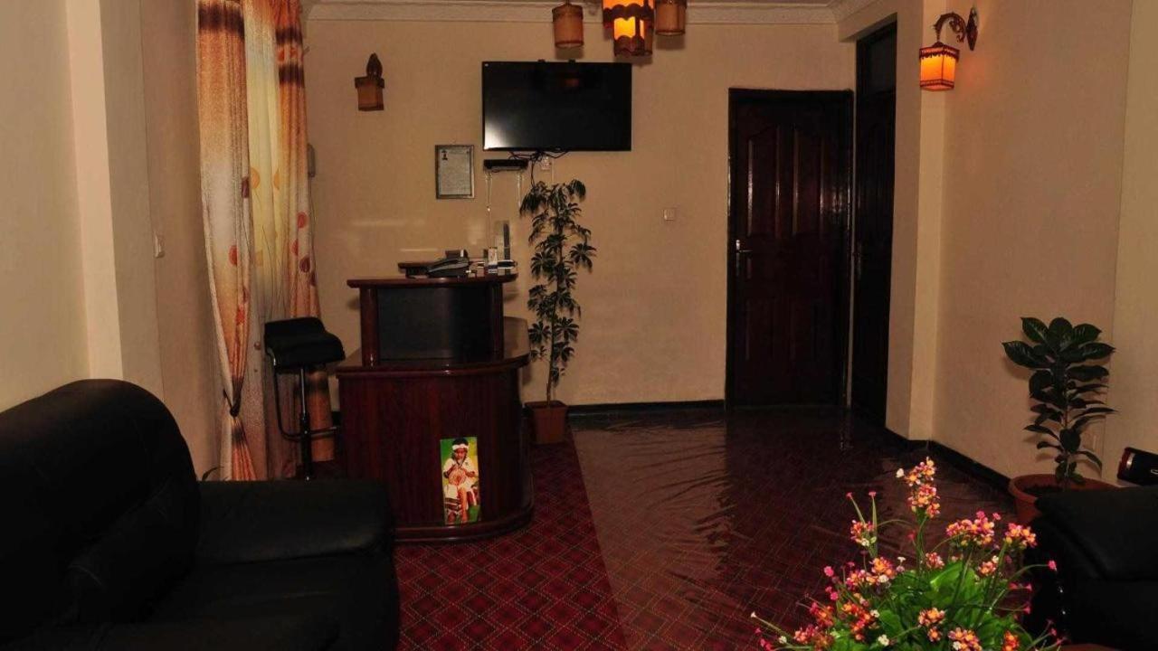 Keba Guest House Аддис-Абеба Экстерьер фото